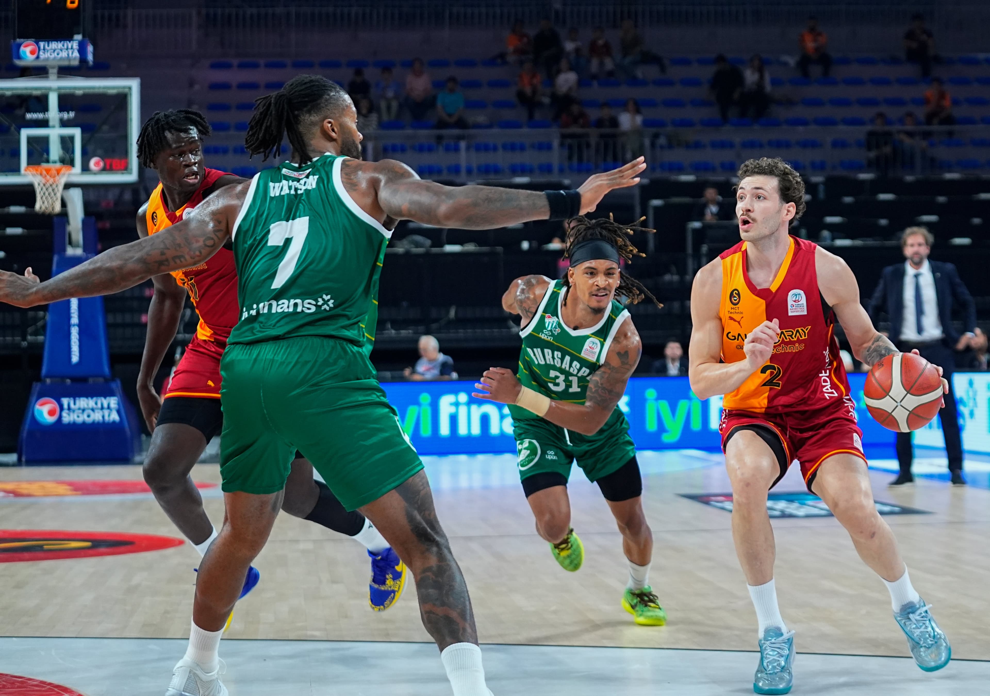 Bursaspor Basketbol'dan Galatasaray Karşısında Kritik Deplasman Galibiyeti: 88-93