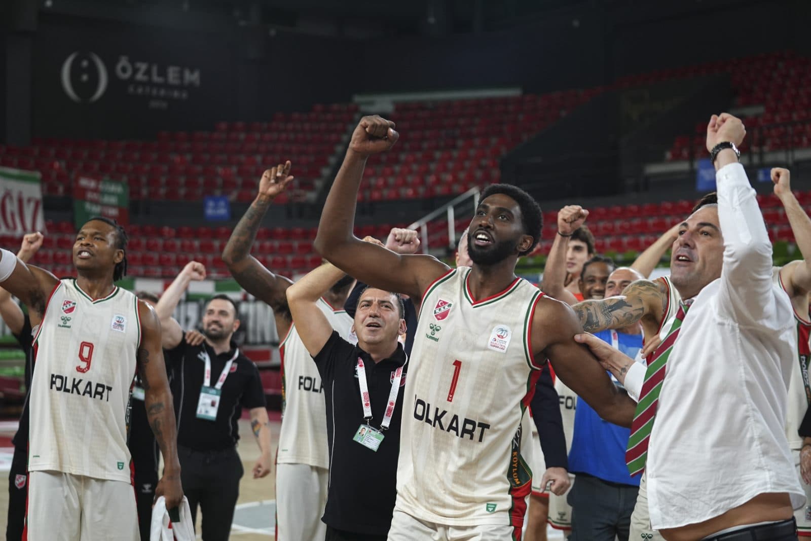 El-Amin İpten Aldı, Karşıyaka Uzatmada Galatasaray'ı Geçti: 78-71