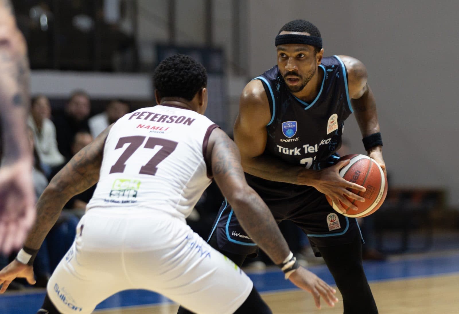 Pizza Bulls Bordo Bandırma, Türk Telekom'u Devirdi: 79-66