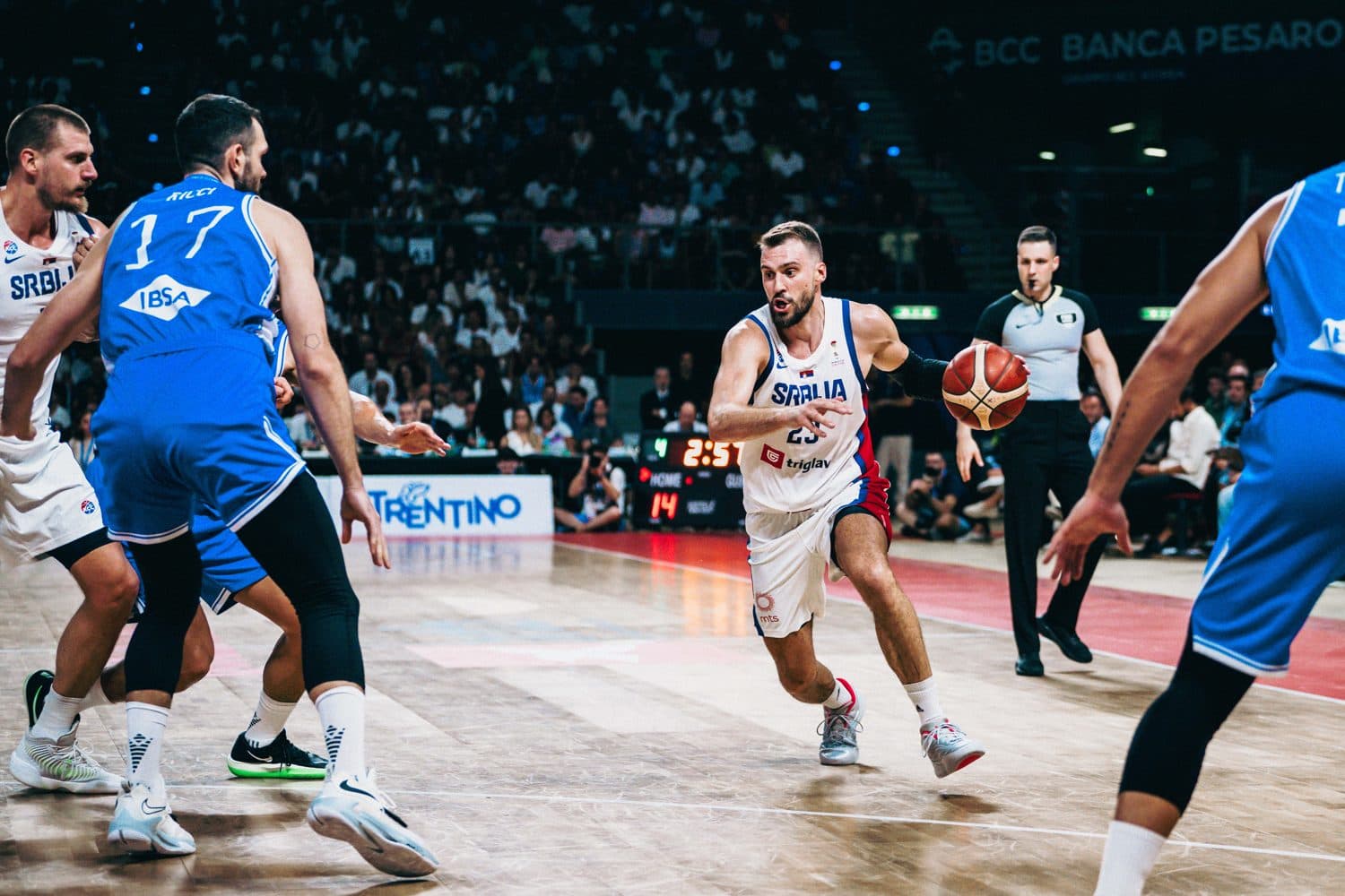 Sırbistan Elemelerde İtalya'yı 76-64 İle Geçti