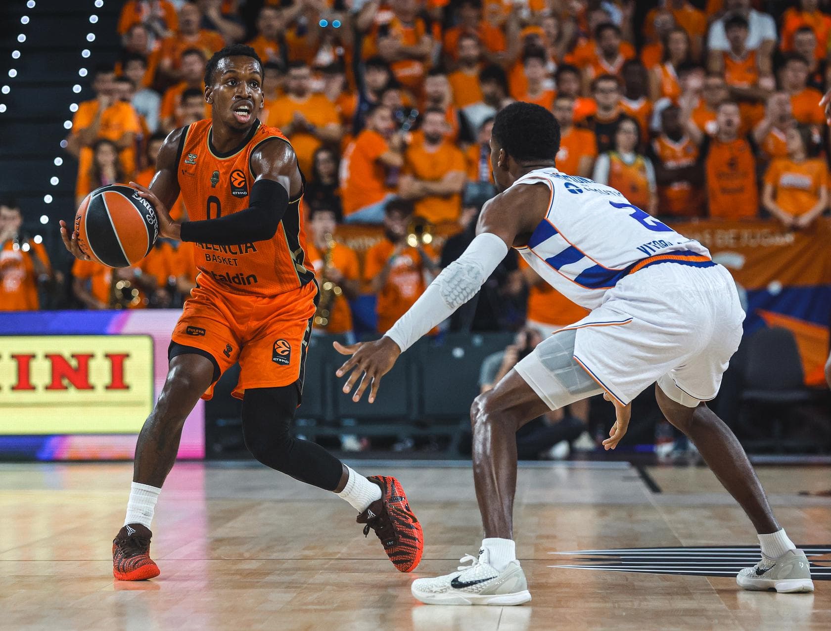 Valencia Basket, İspanyol Derbisinde Baskonia’yı Kulüp Rekoruyla Dağıttı: 111-88